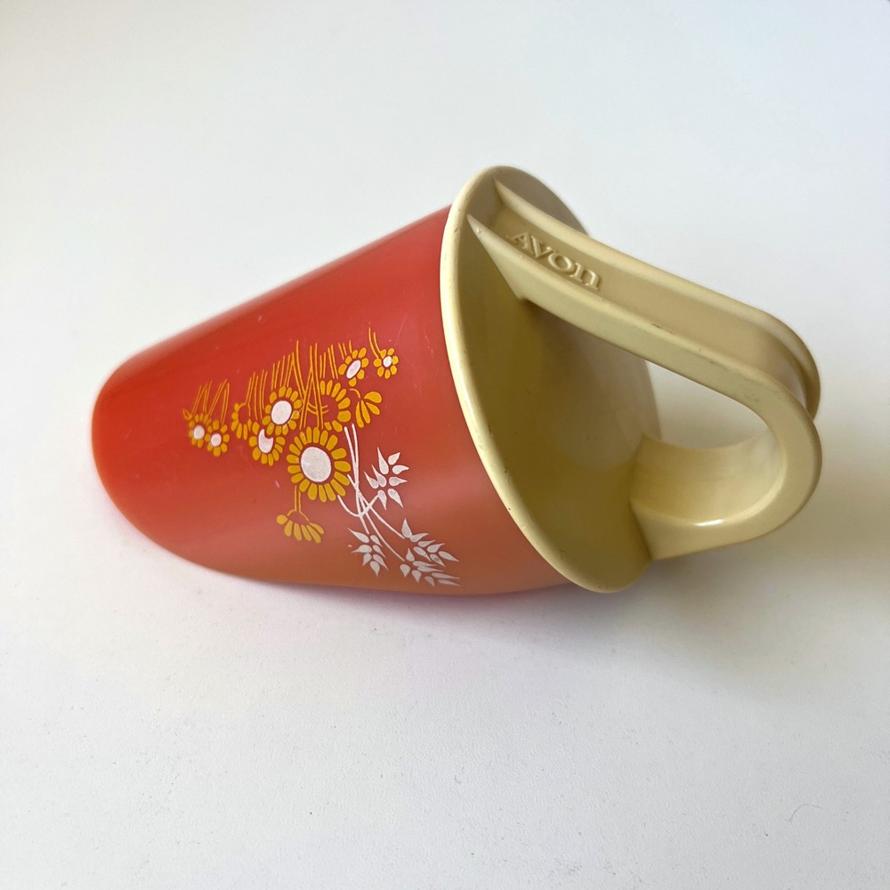 Vintage 1972 Avon Country Kitchen Flour Scoop Orange Daisy Plastic 6"